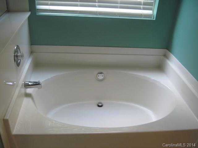 Hollythorn - Residential Lease