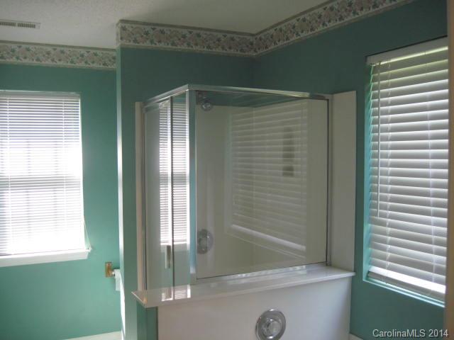 Hollythorn - Residential Lease