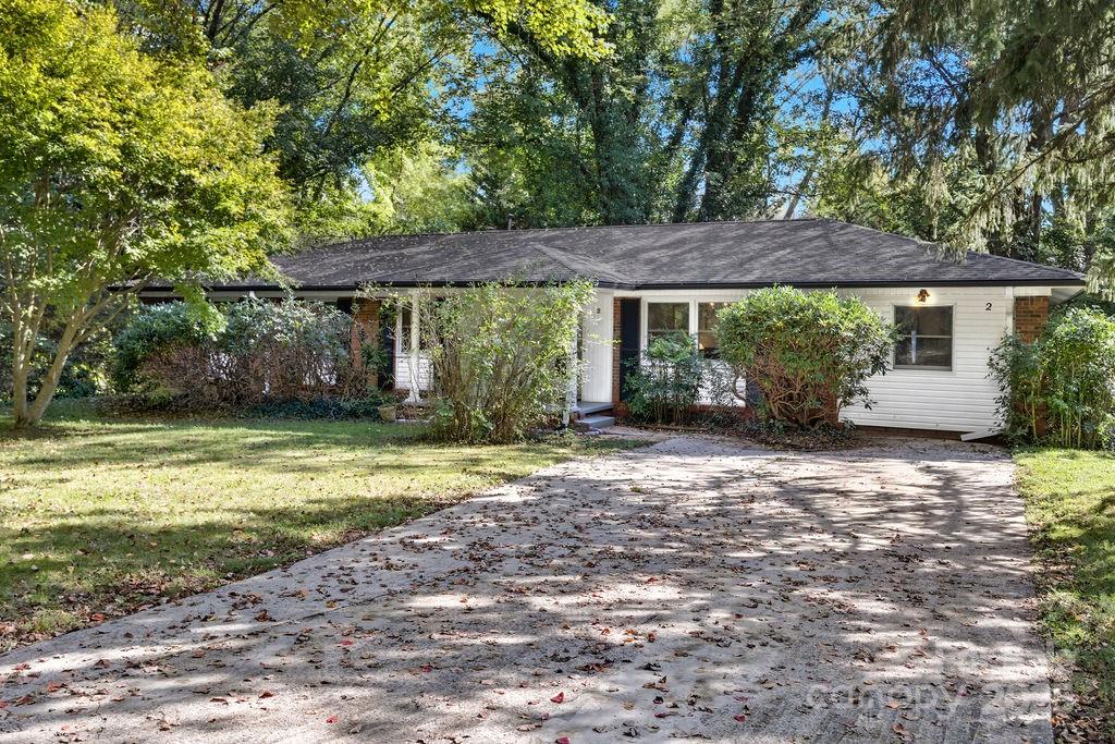 2 Fernbrook Place