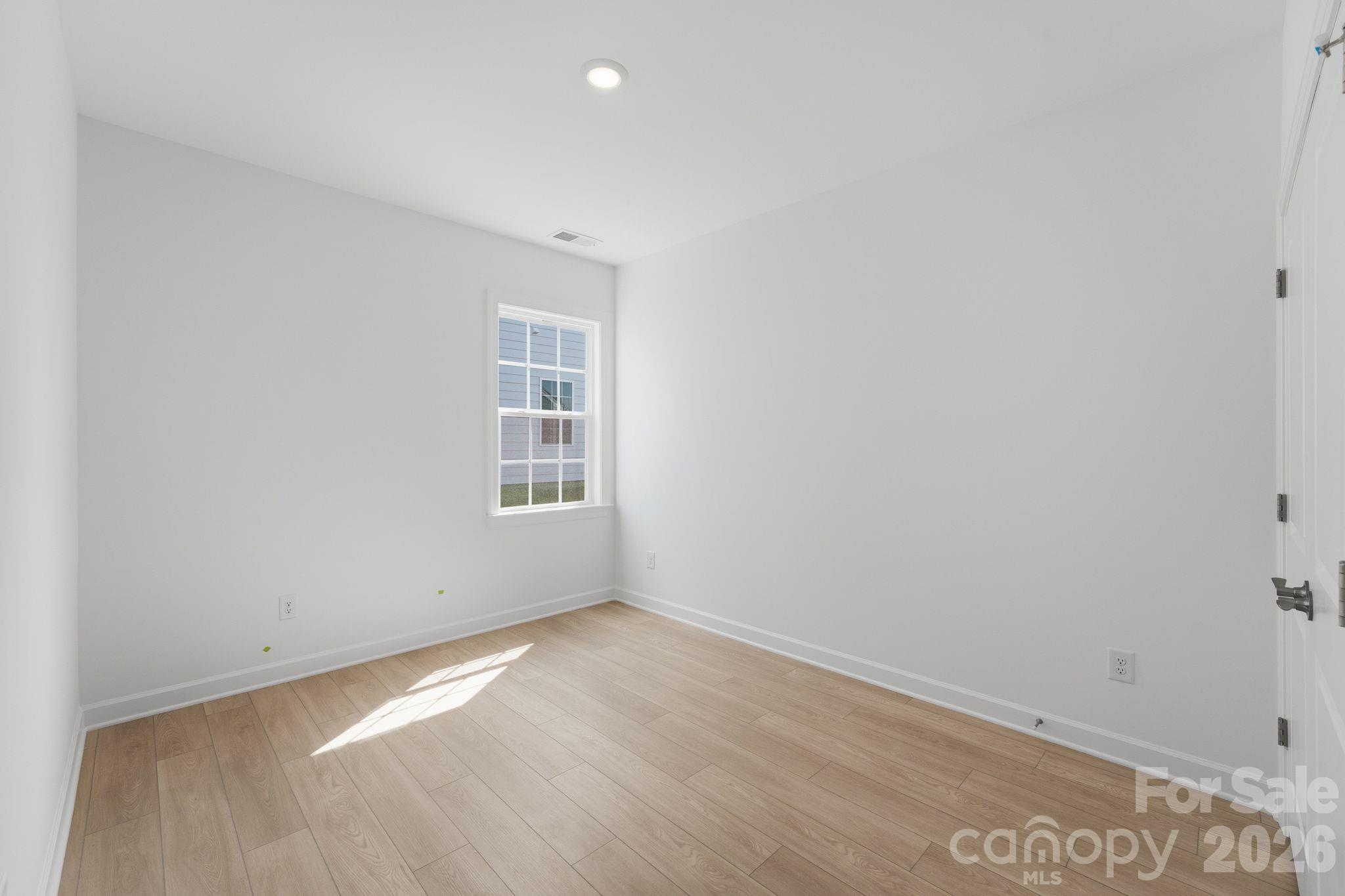 Roselyn - Residential