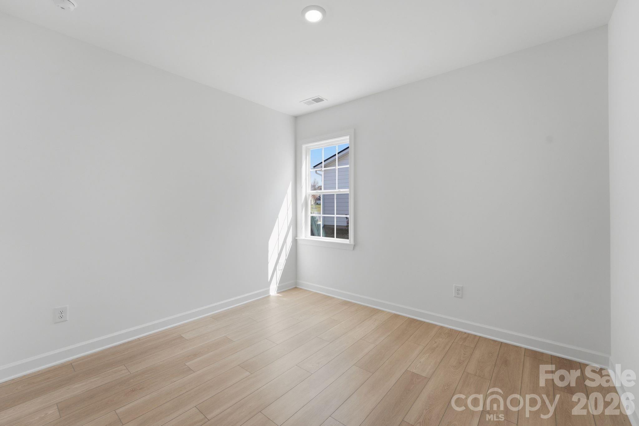 Roselyn - Residential