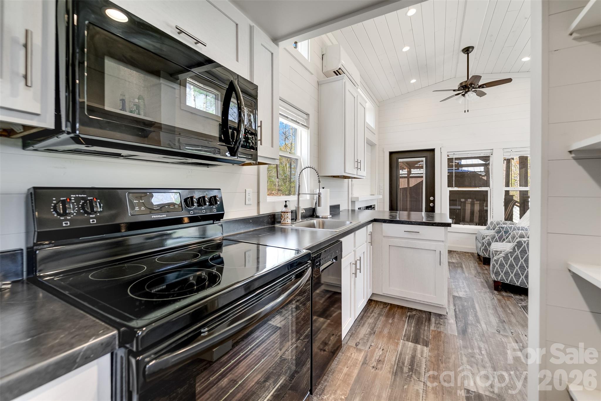 Simplicity Woods - Residential