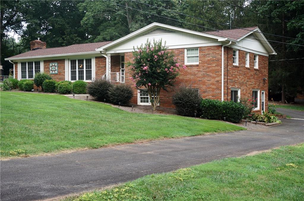 Wilburn Hunsucker Estate - Residential