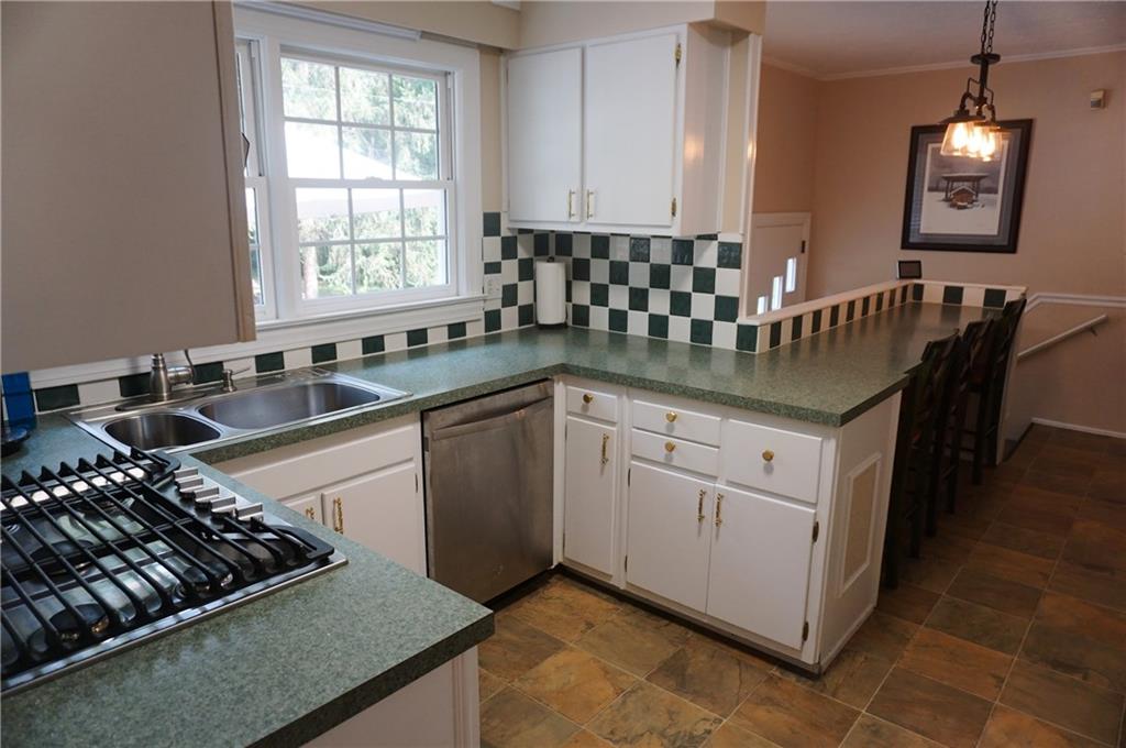 Wilburn Hunsucker Estate - Residential