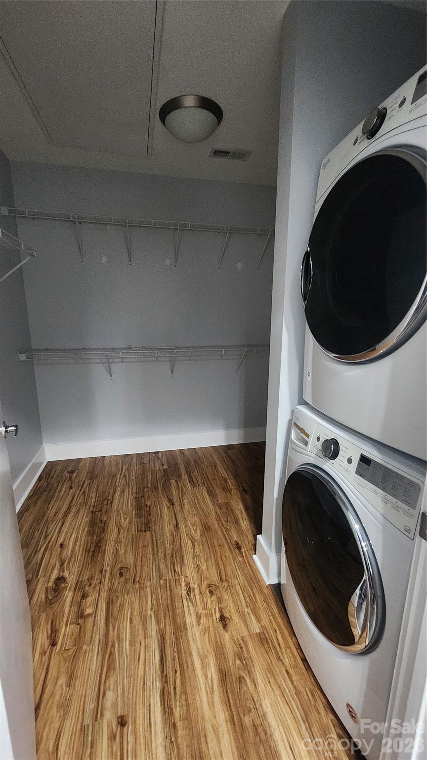 Courtside - Residential