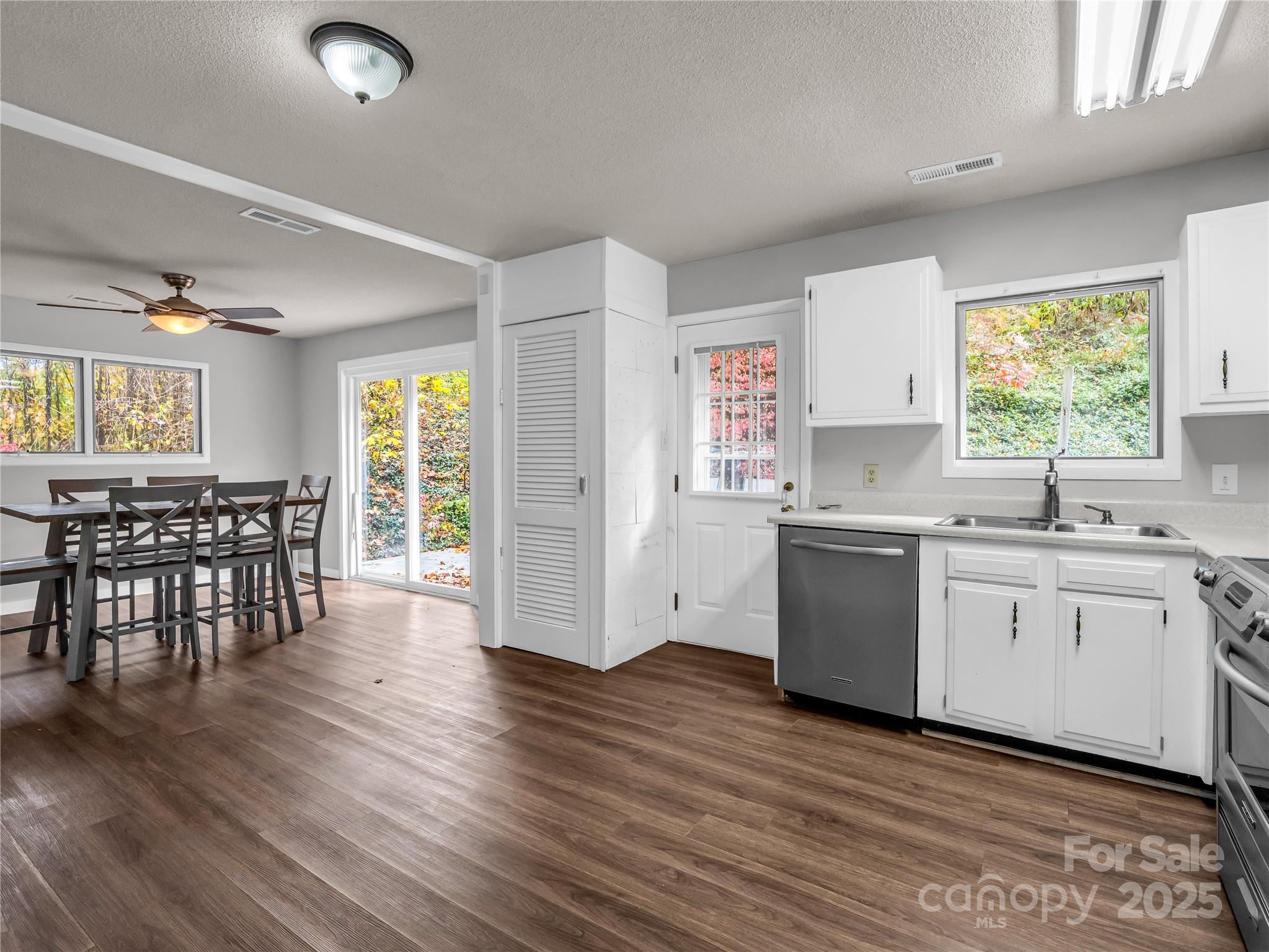 35 Fieldcrest Circle