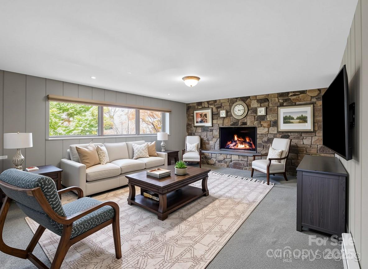 35 Fieldcrest Circle