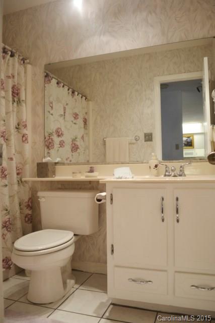 Foxwood Village - Residential