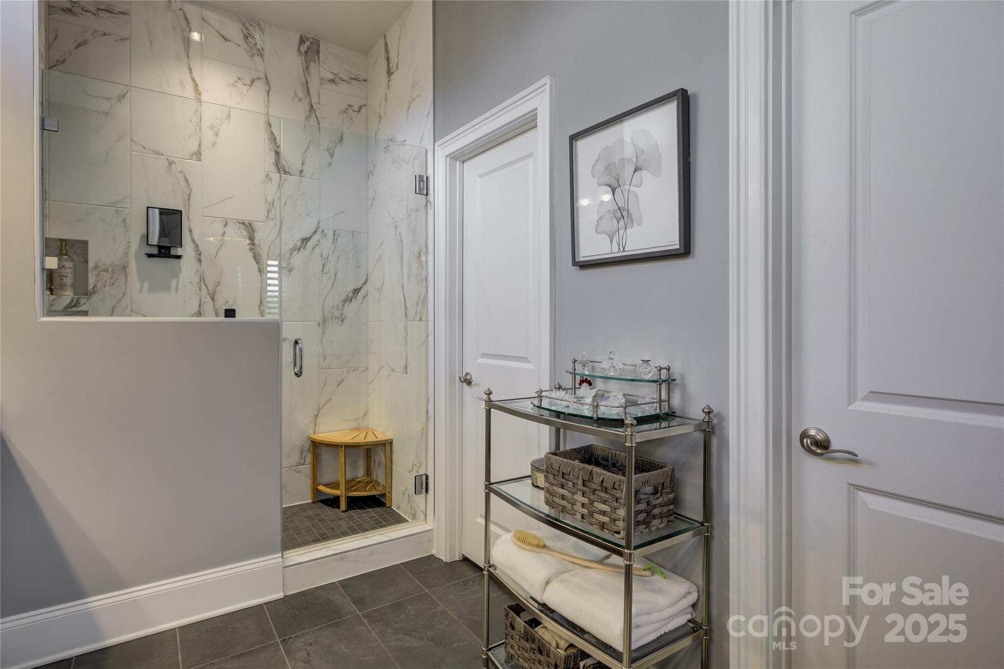 Regency at Palisades - Residential