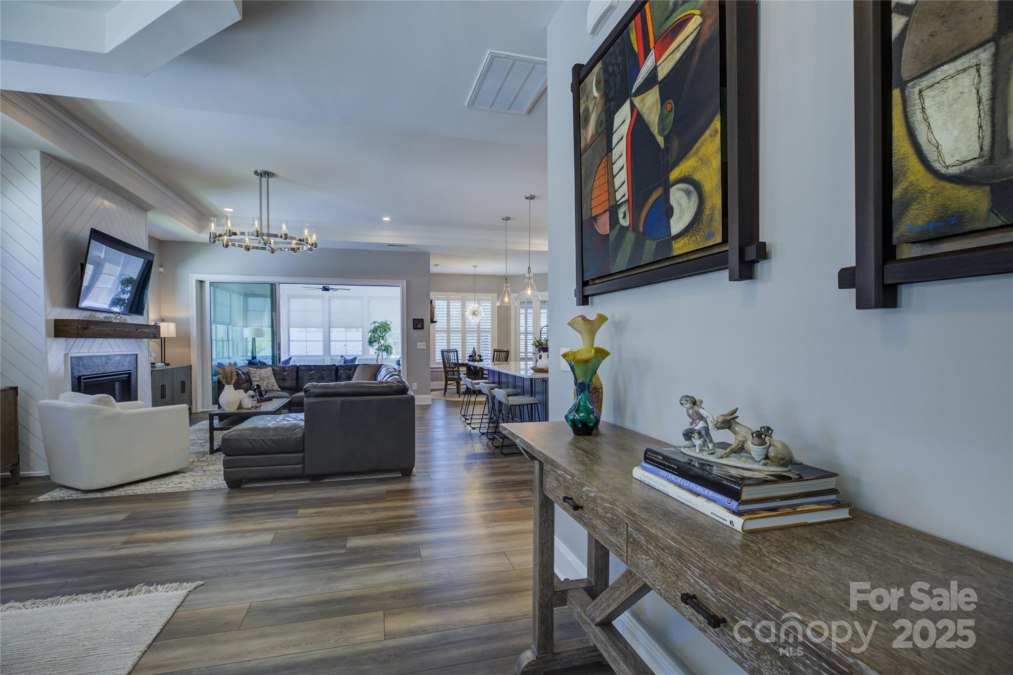 82132 Standing Oak Drive