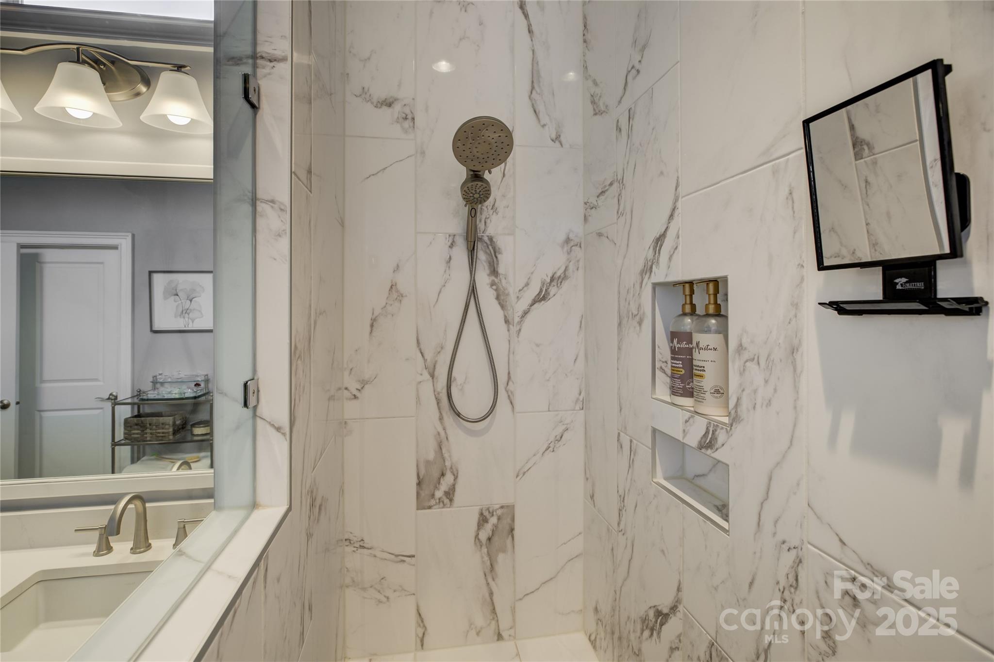 Regency at Palisades - Residential