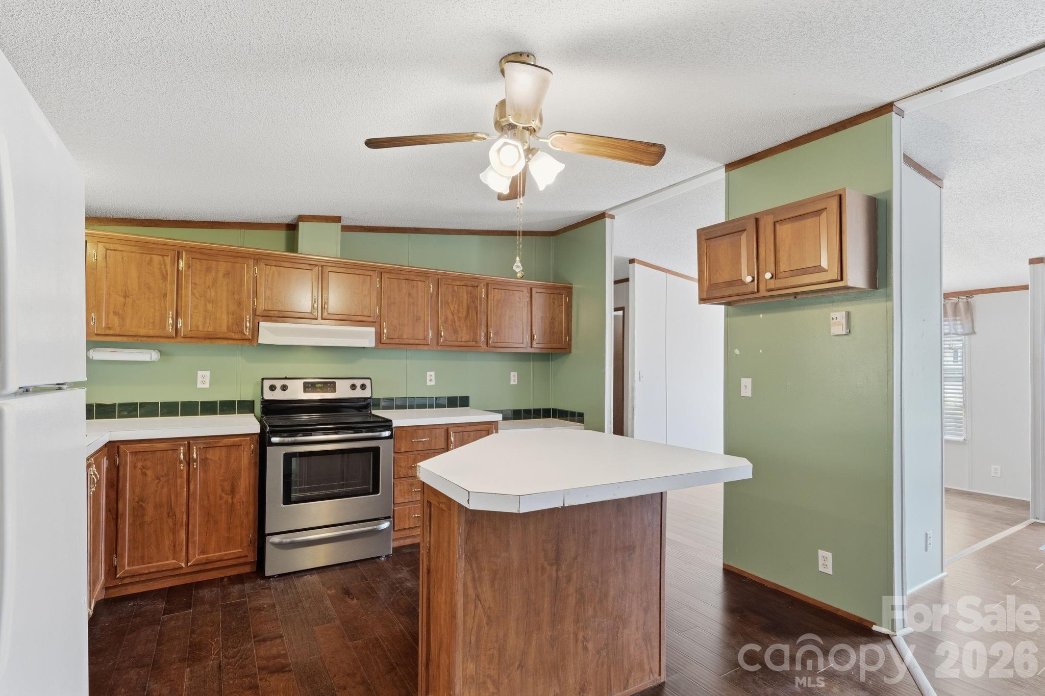 BRITTANY WOODS - Residential