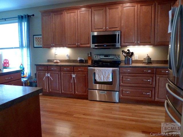 Henry's Glen - Residential