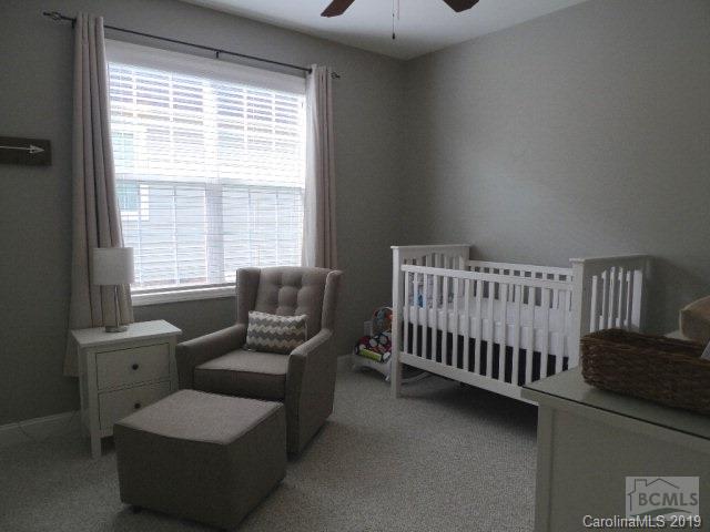 Henry's Glen - Residential