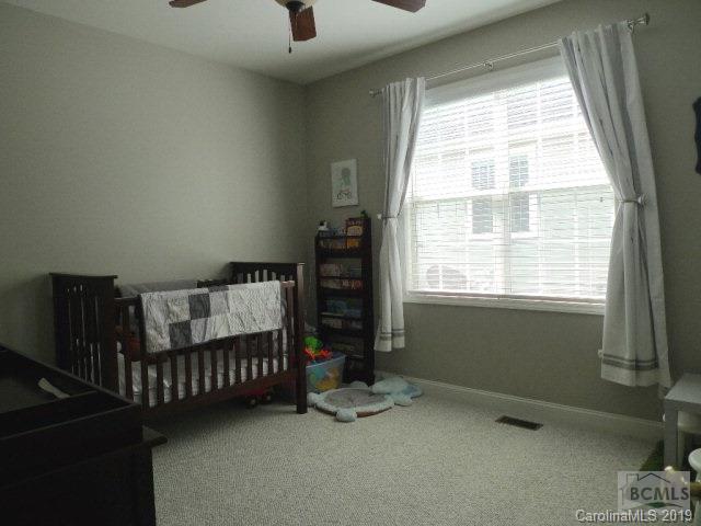 Henry's Glen - Residential