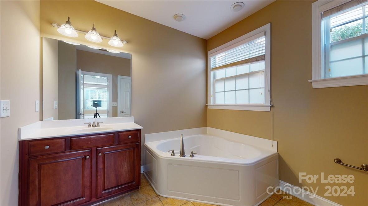 Highland Creek - Residential Lease