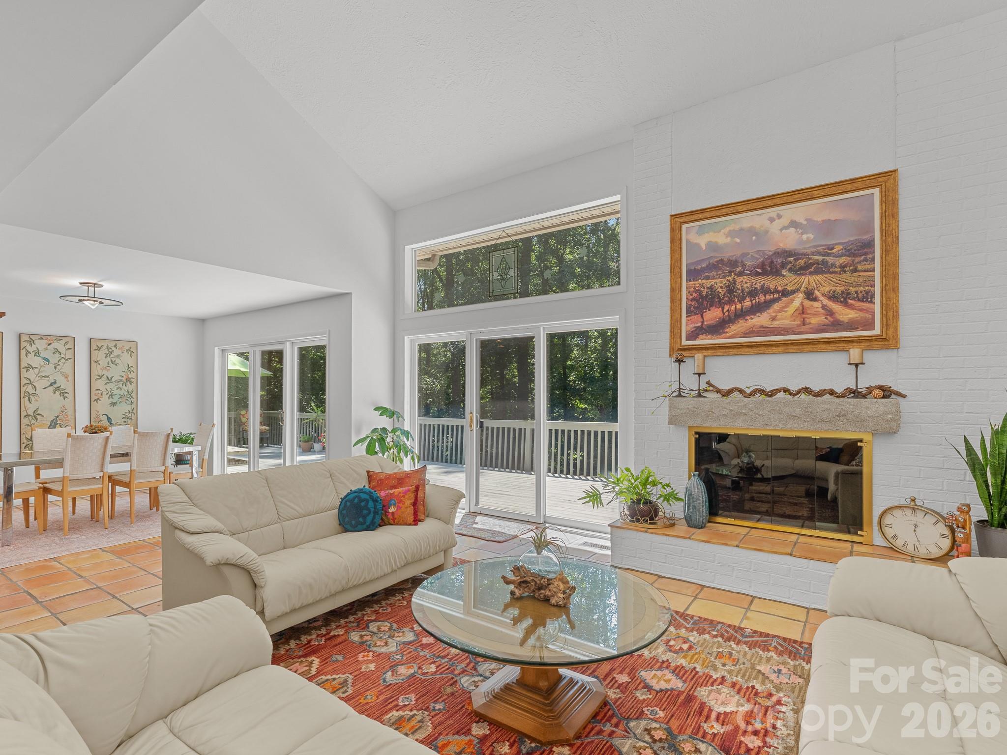 5 Jackson Grove S