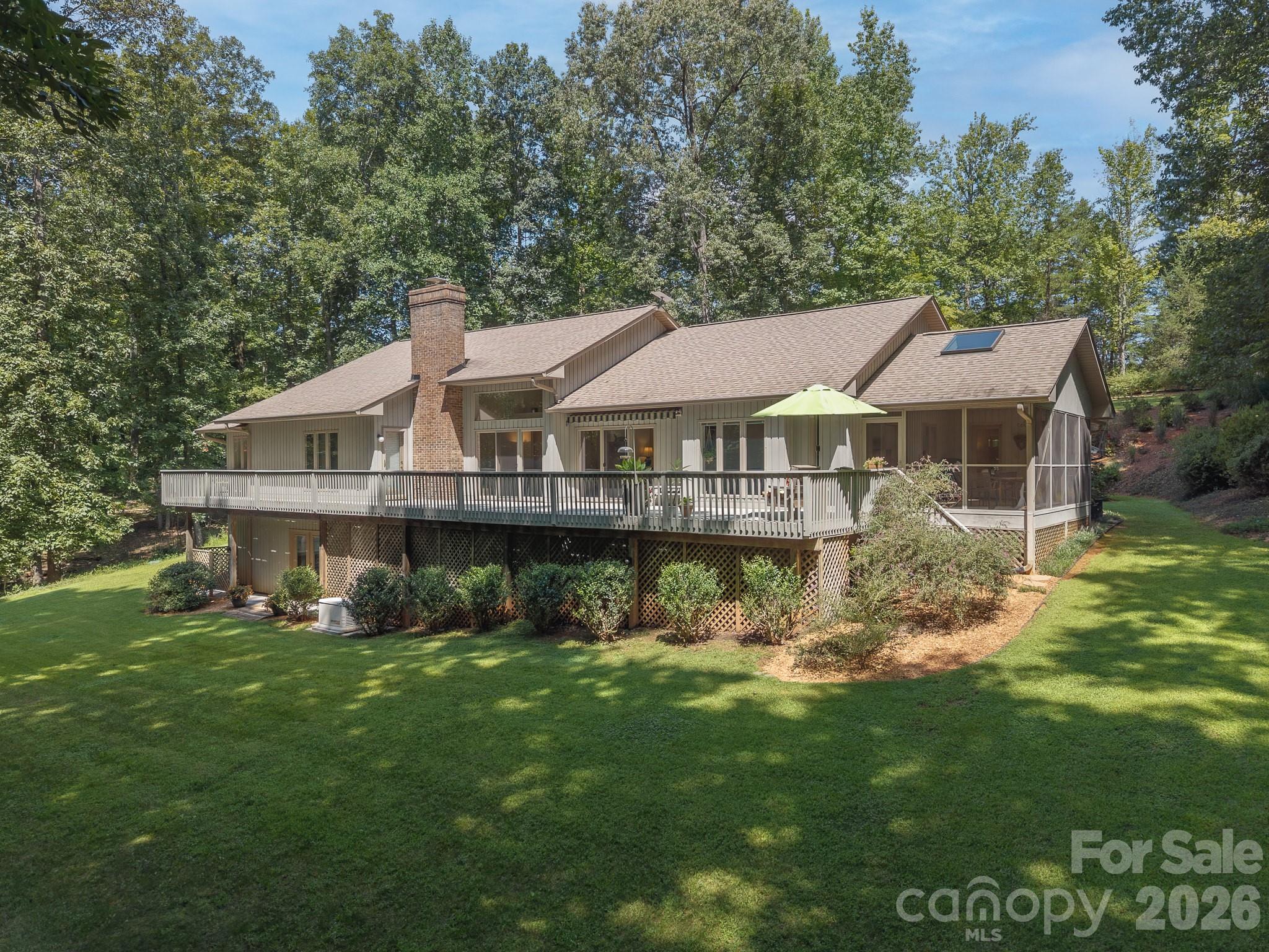 5 Jackson Grove S
