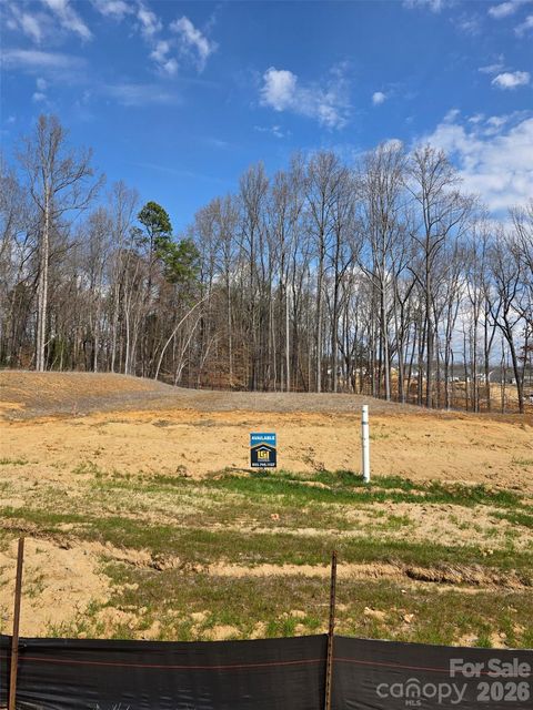 6733 Fairford Drive Charlotte NC 28215