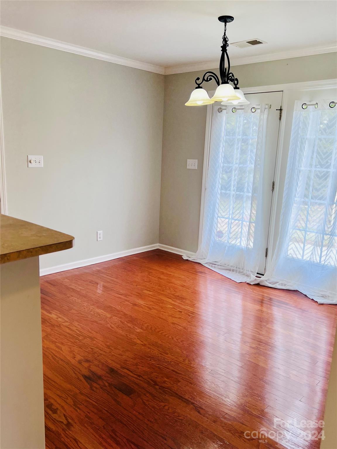 Taras Trace - Residential Lease