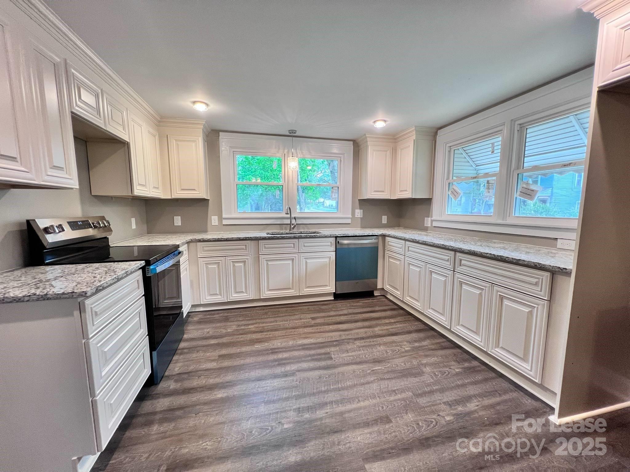 419 S Spencer Avenue