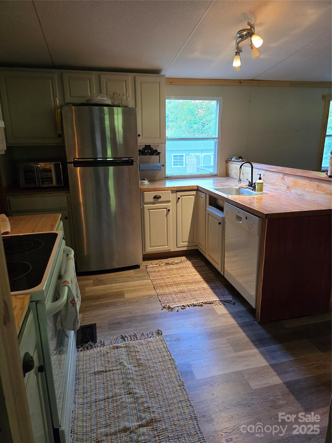 Eastview Estates - Residential