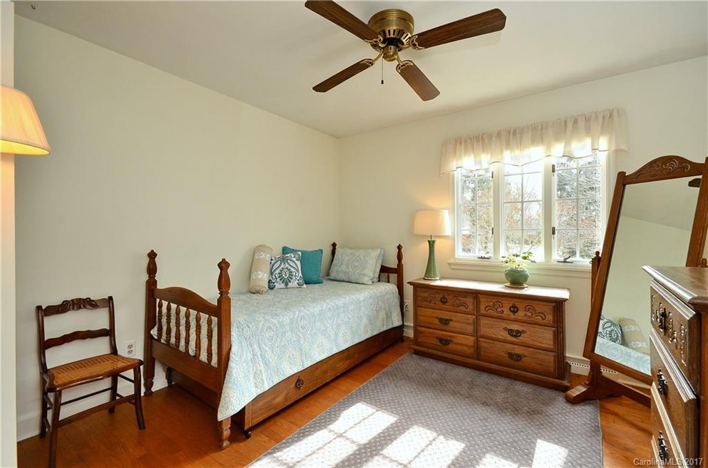 Grovewood Park - Residential