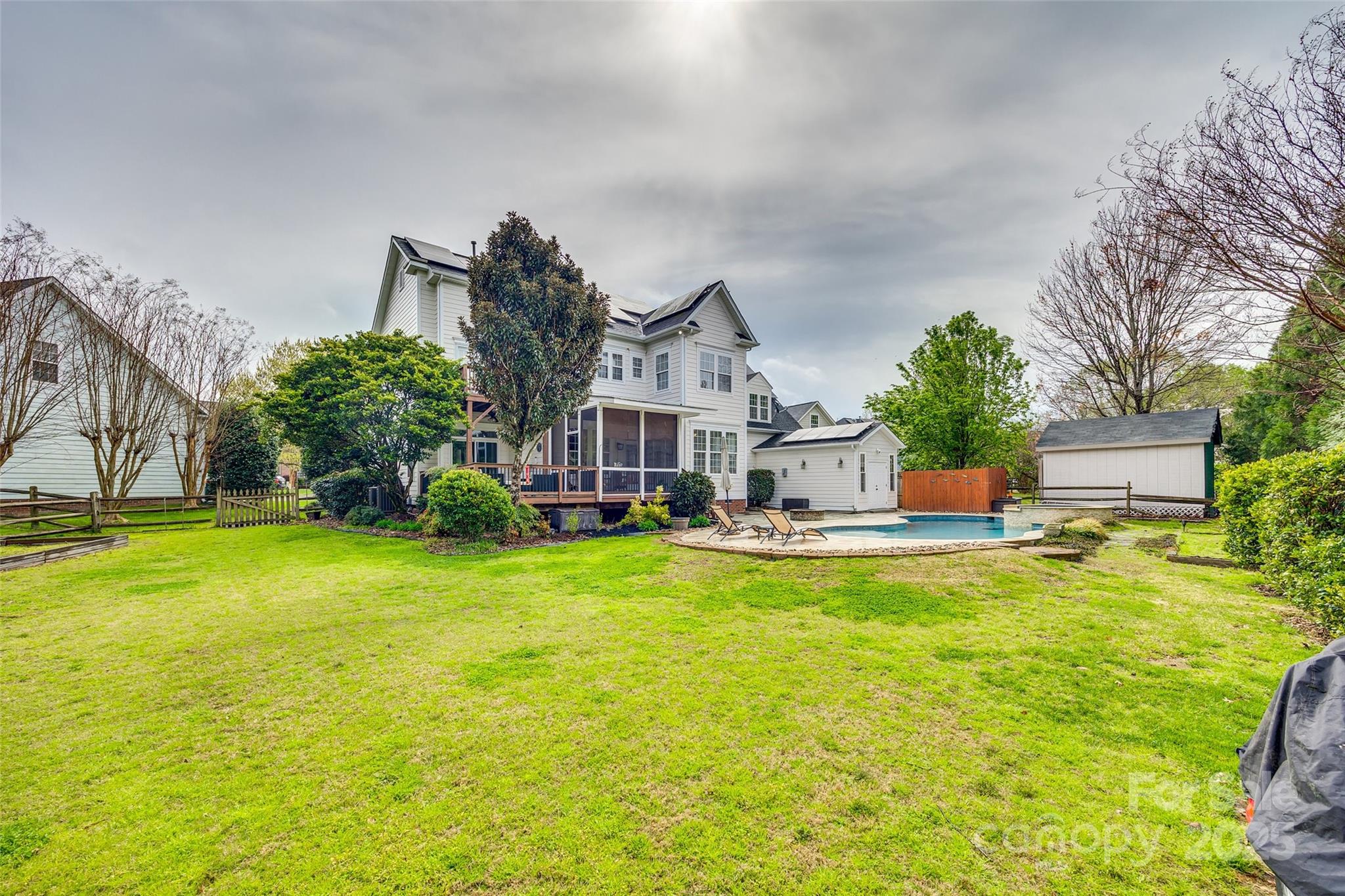 Lakeshore - Residential