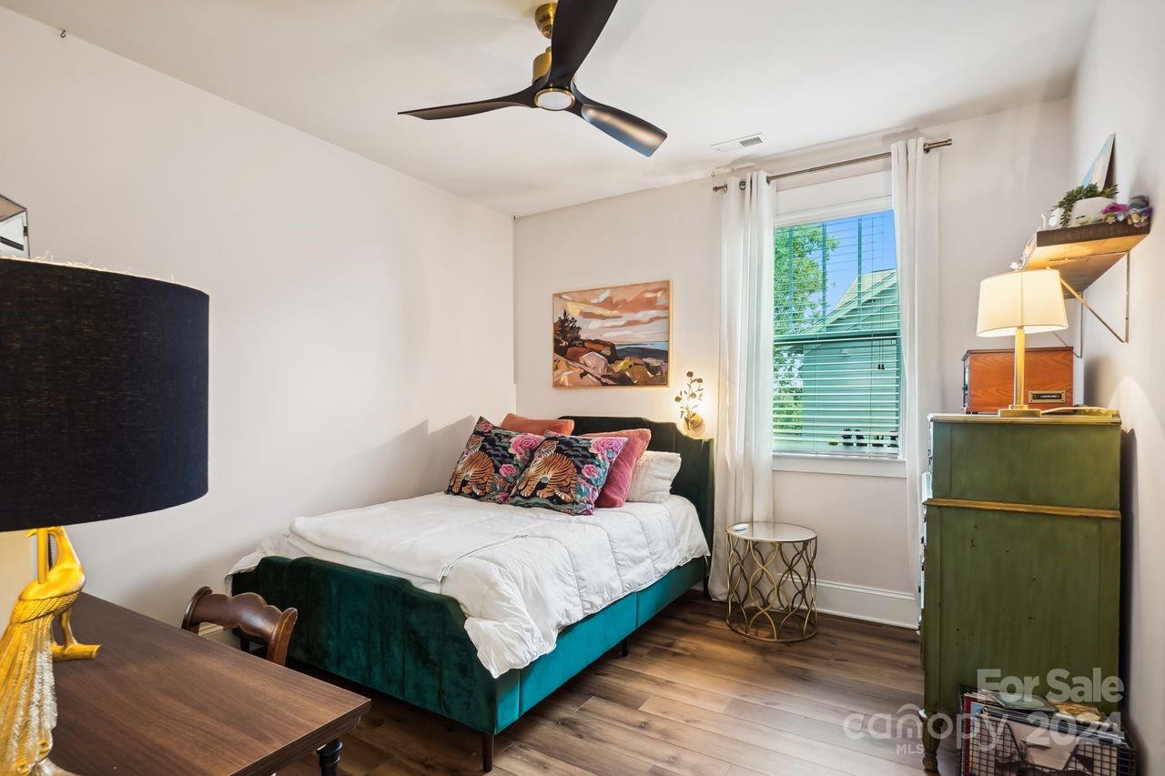 Riverwalk - Residential