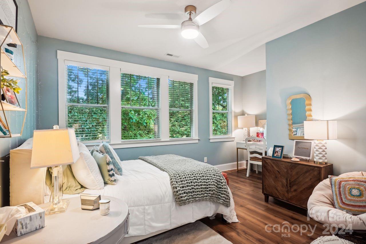 Riverwalk - Residential