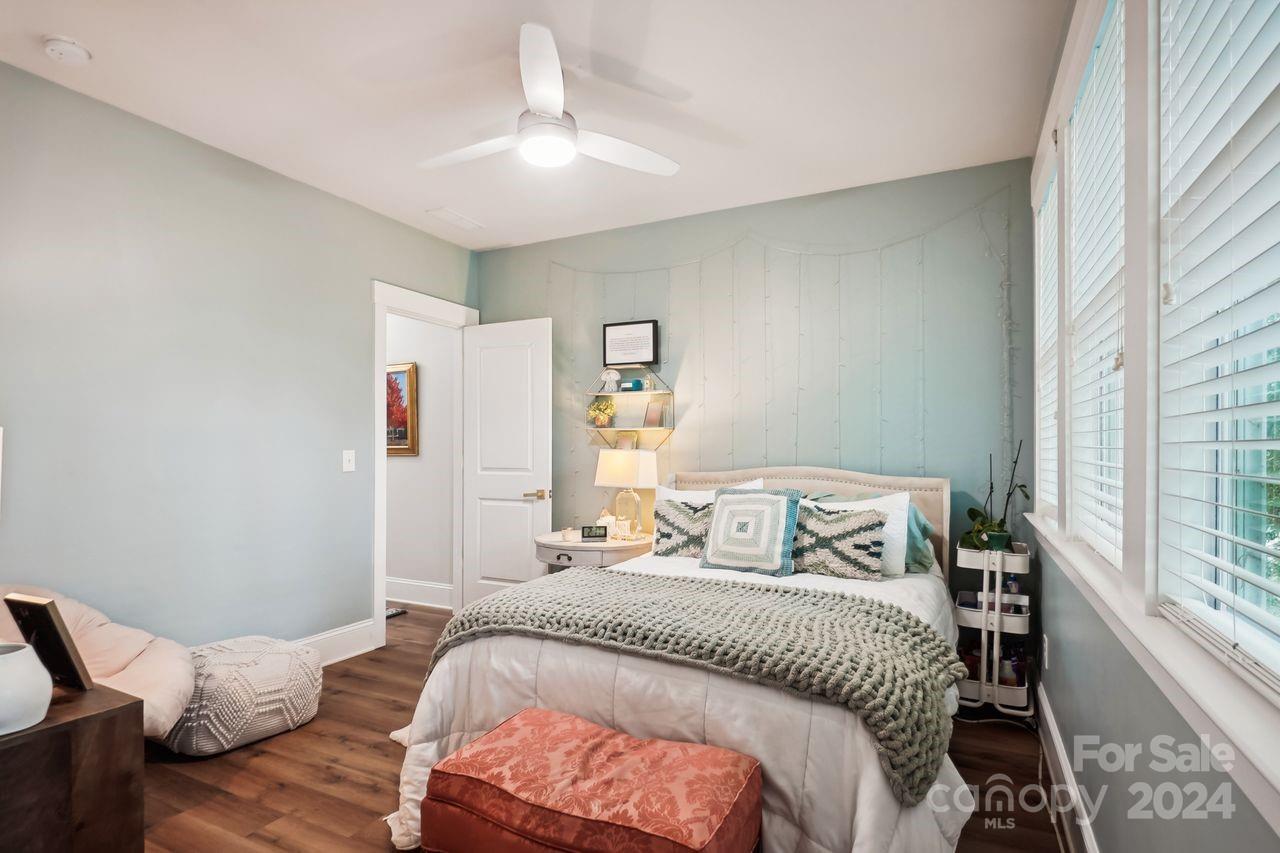 Riverwalk - Residential