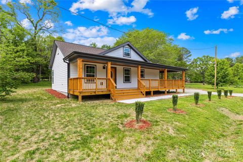 662 Camp Ferry Road Mooresboro NC 28114