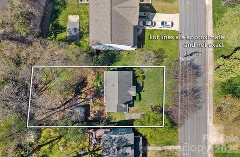 Photo of 2818 Shenandoah Avenue, Charlotte, NC 28205 (MLS # 4362391)