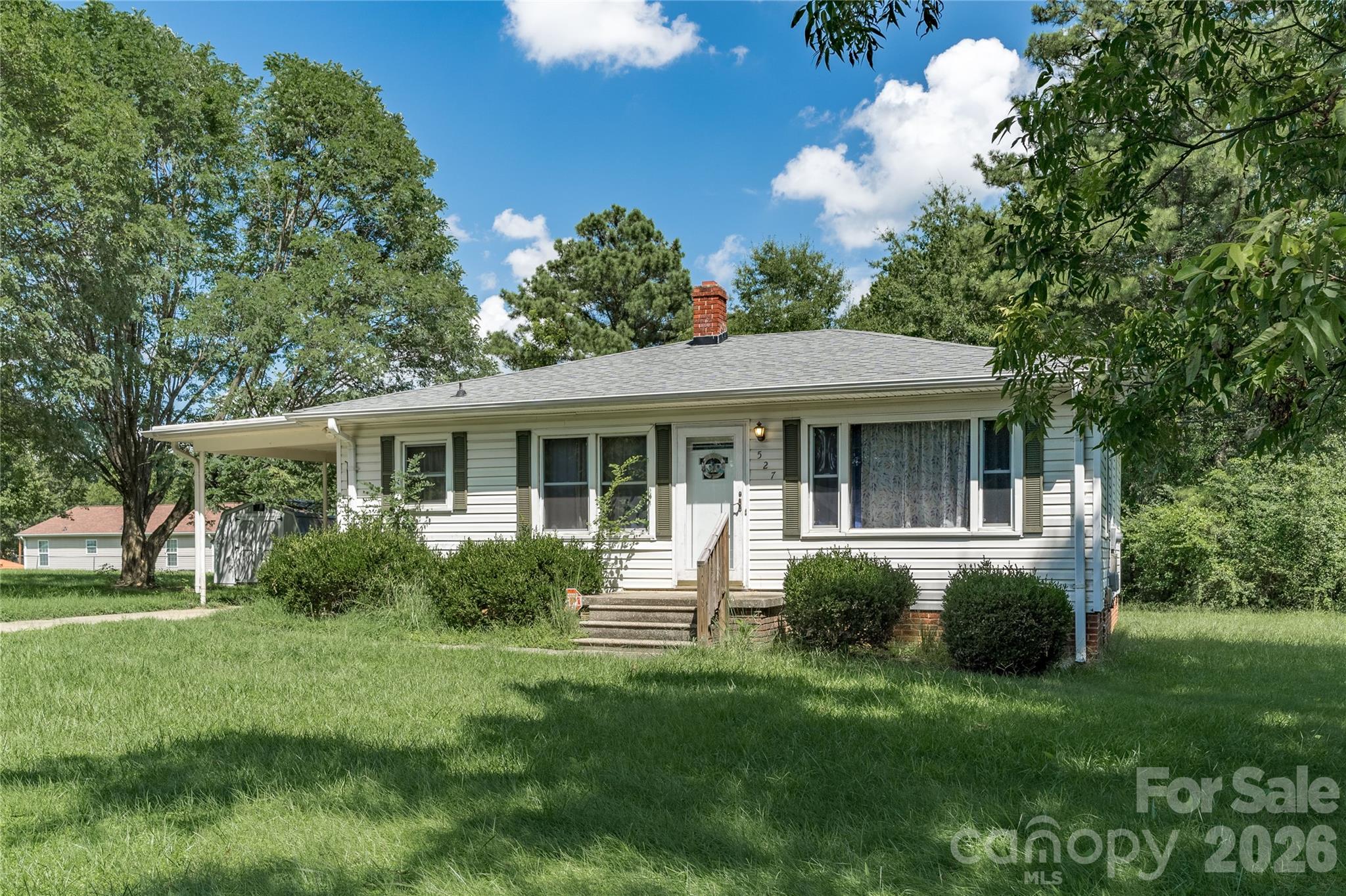 527 Washington Lane
