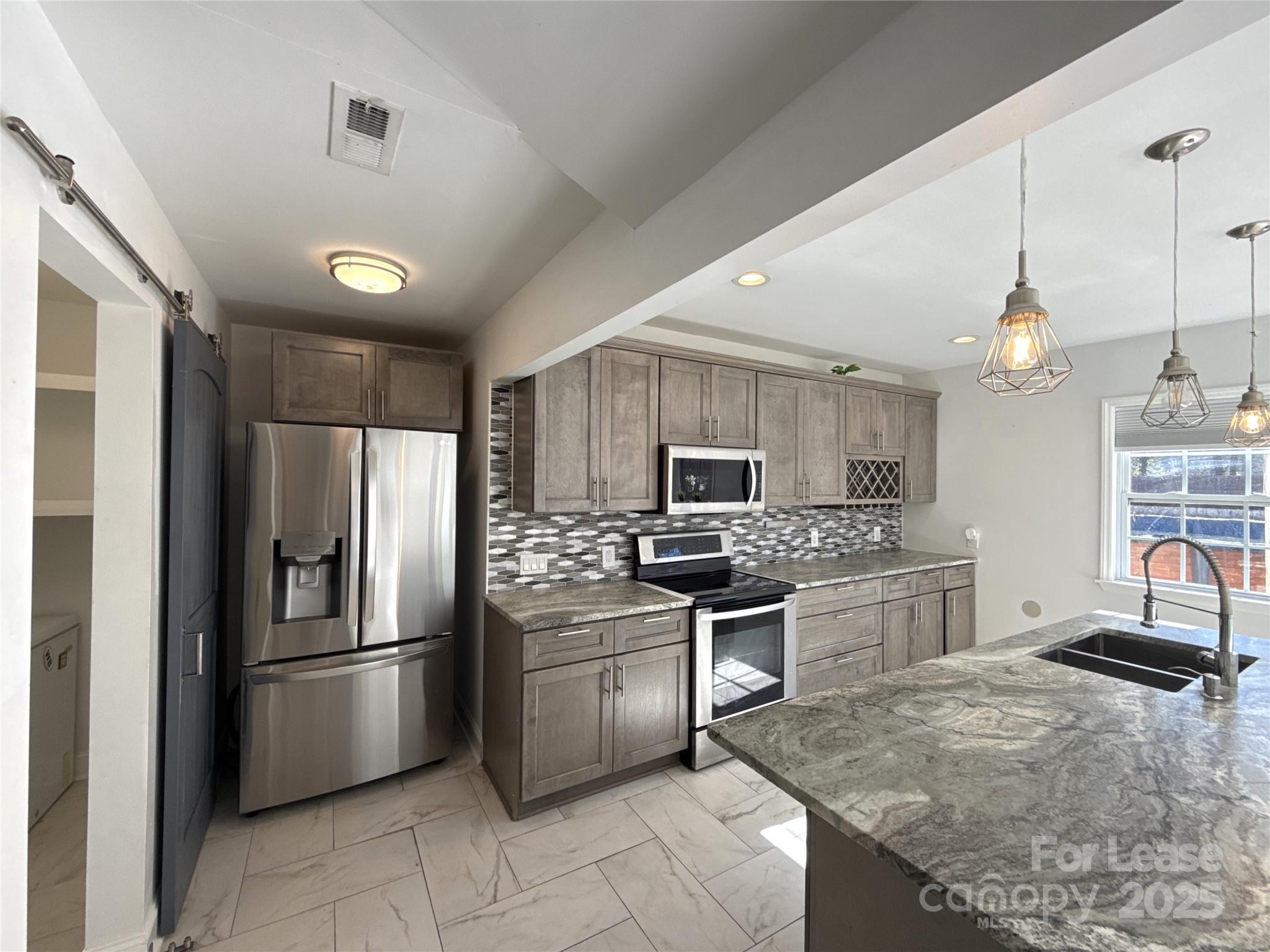 Hickory Ridge - Residential Lease