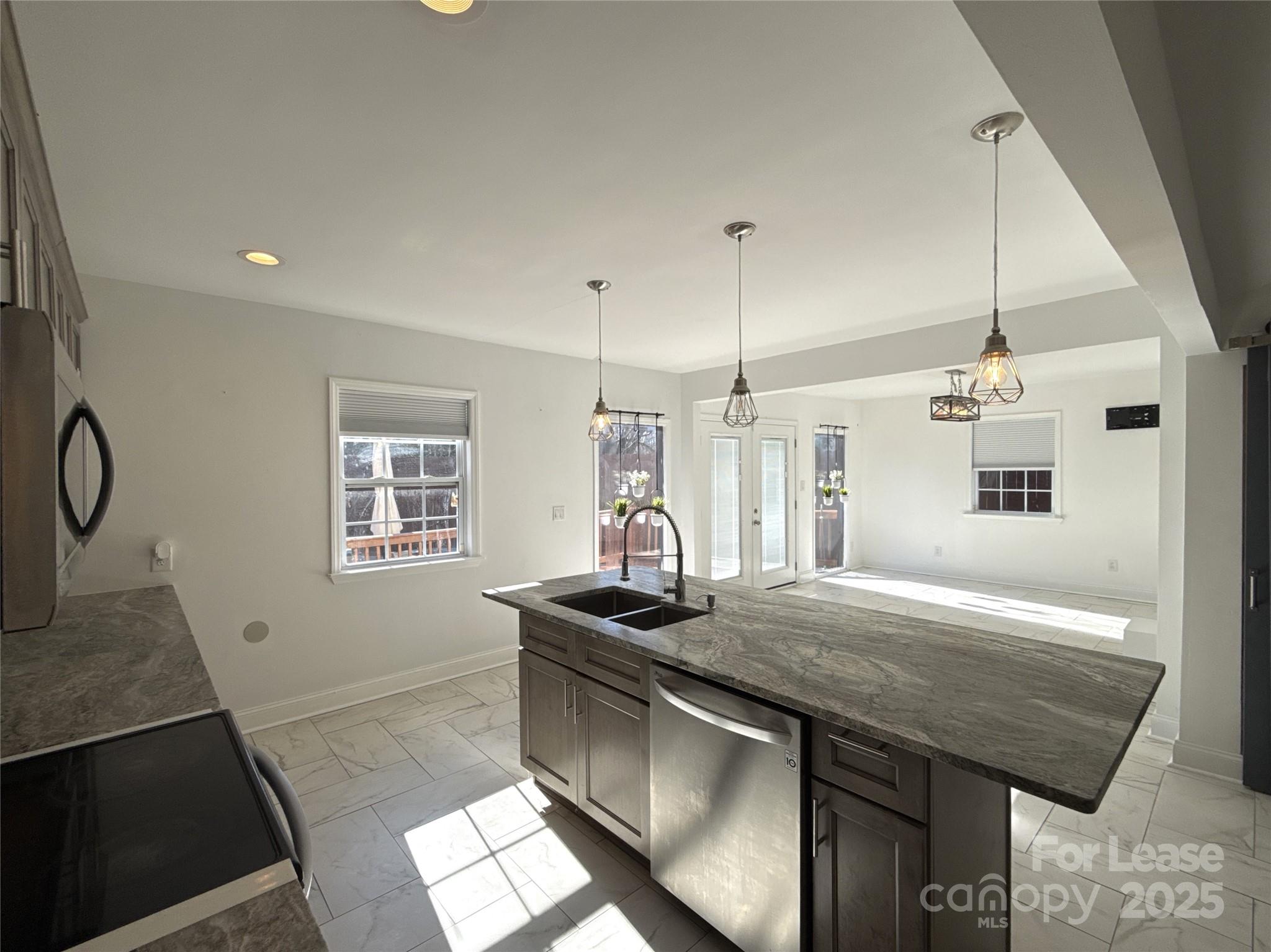 Hickory Ridge - Residential Lease