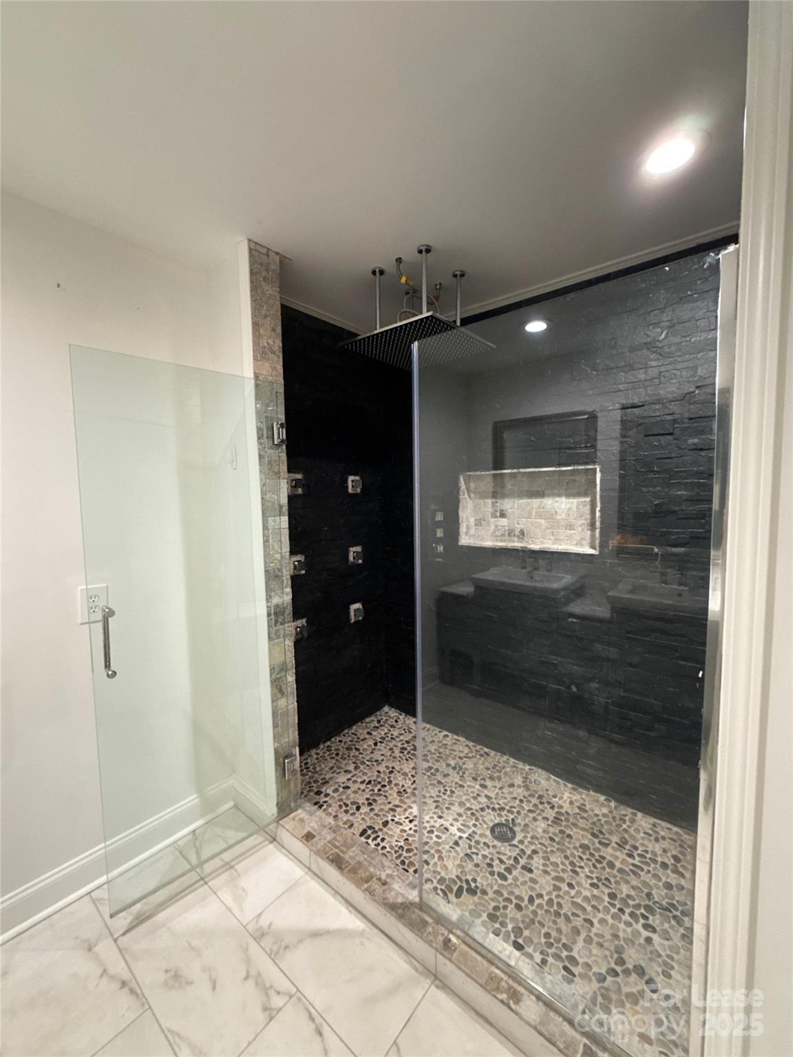 Hickory Ridge - Residential Lease