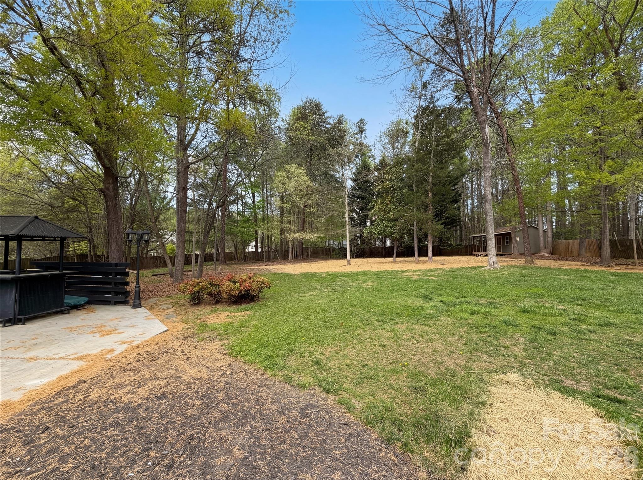 Country Knoll - Residential