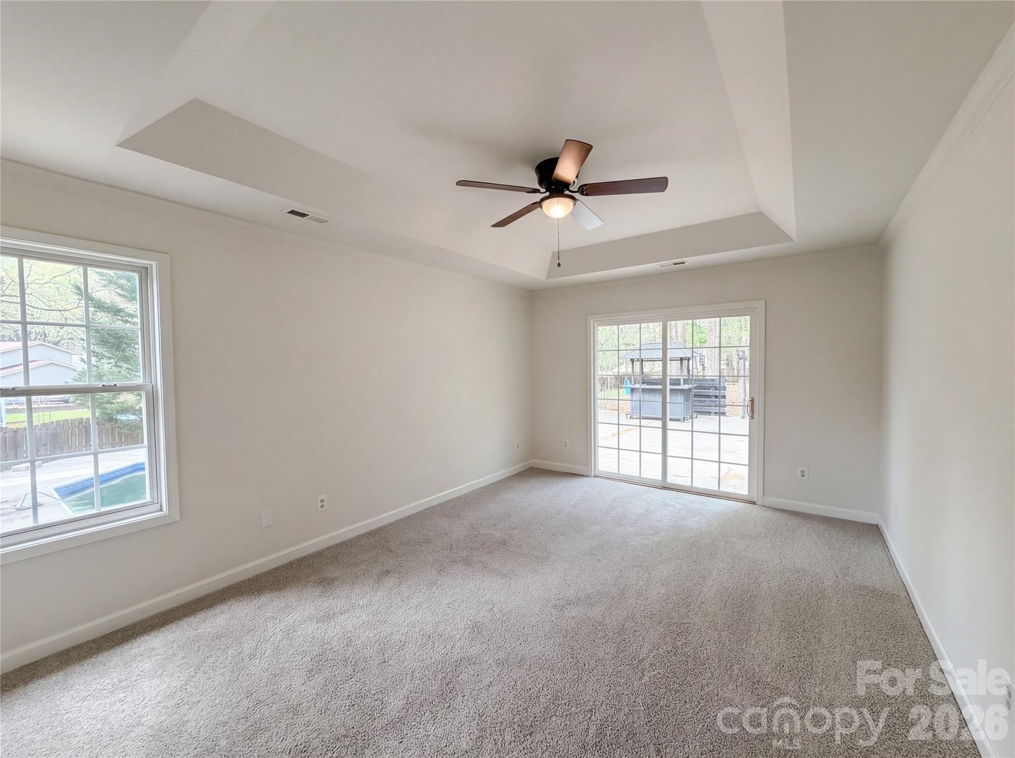 Country Knoll - Residential