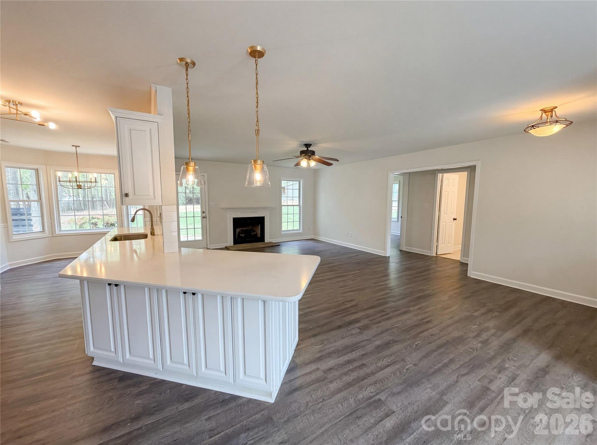 Country Knoll - Residential