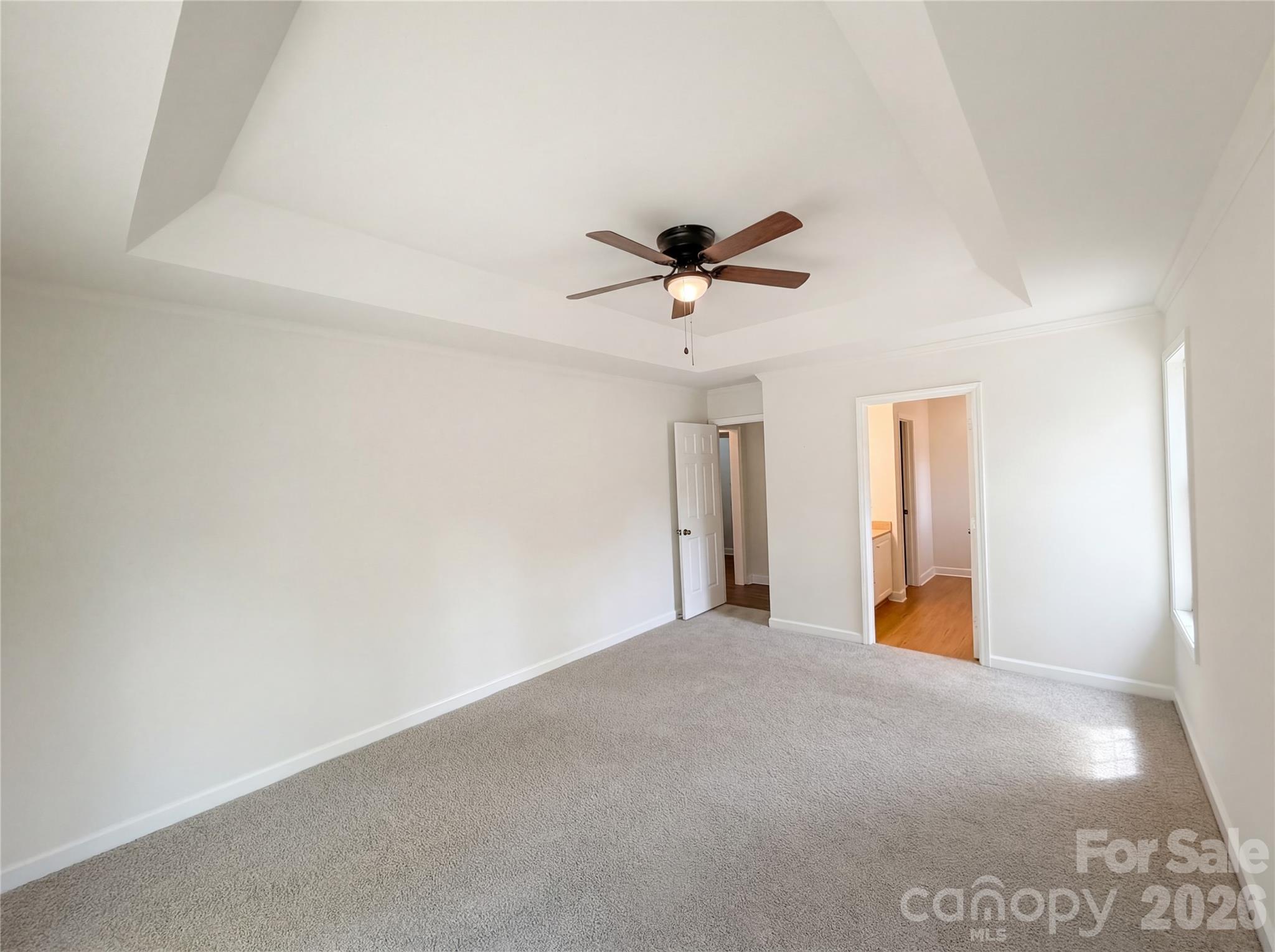 Country Knoll - Residential