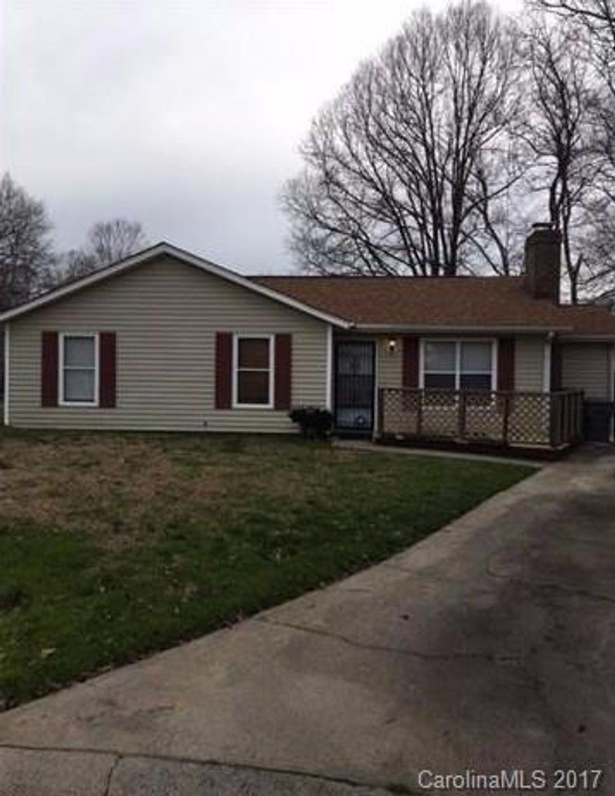 Great 3 bedroom house in the Newell Acres neighborhood.  House has new carpet and new paint throughout.  Screened in porch and large backyard.  Close to dining, grocery stores, and shopping.
