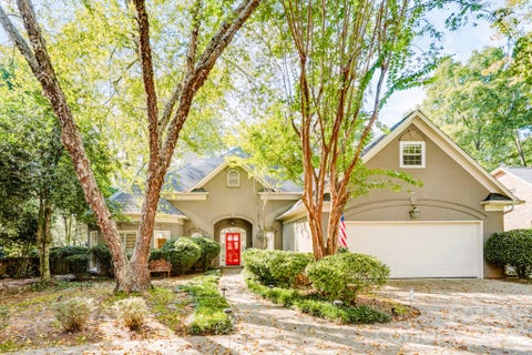 Photo of 7201 Charter Brook Drive, Charlotte, NC 28270 (MLS # 4433966)