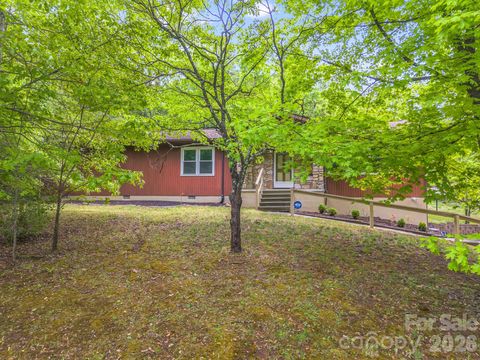 Photo of 11 Deer Run Drive, Asheville, NC 28803 (MLS # 4377673)