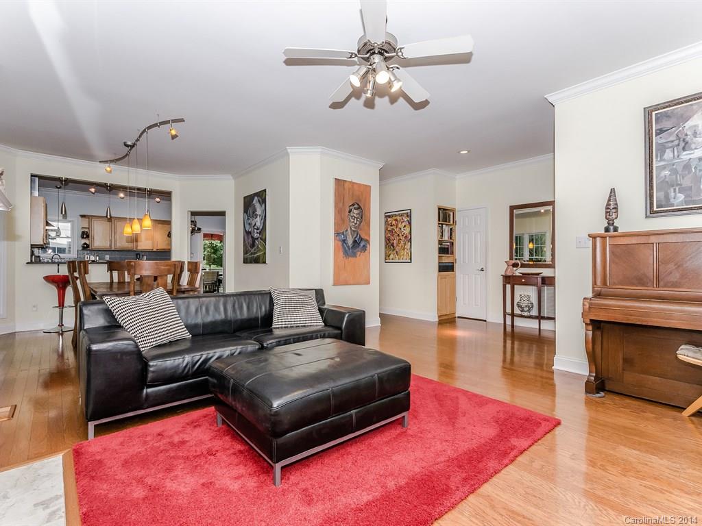 Tega Cay - Residential