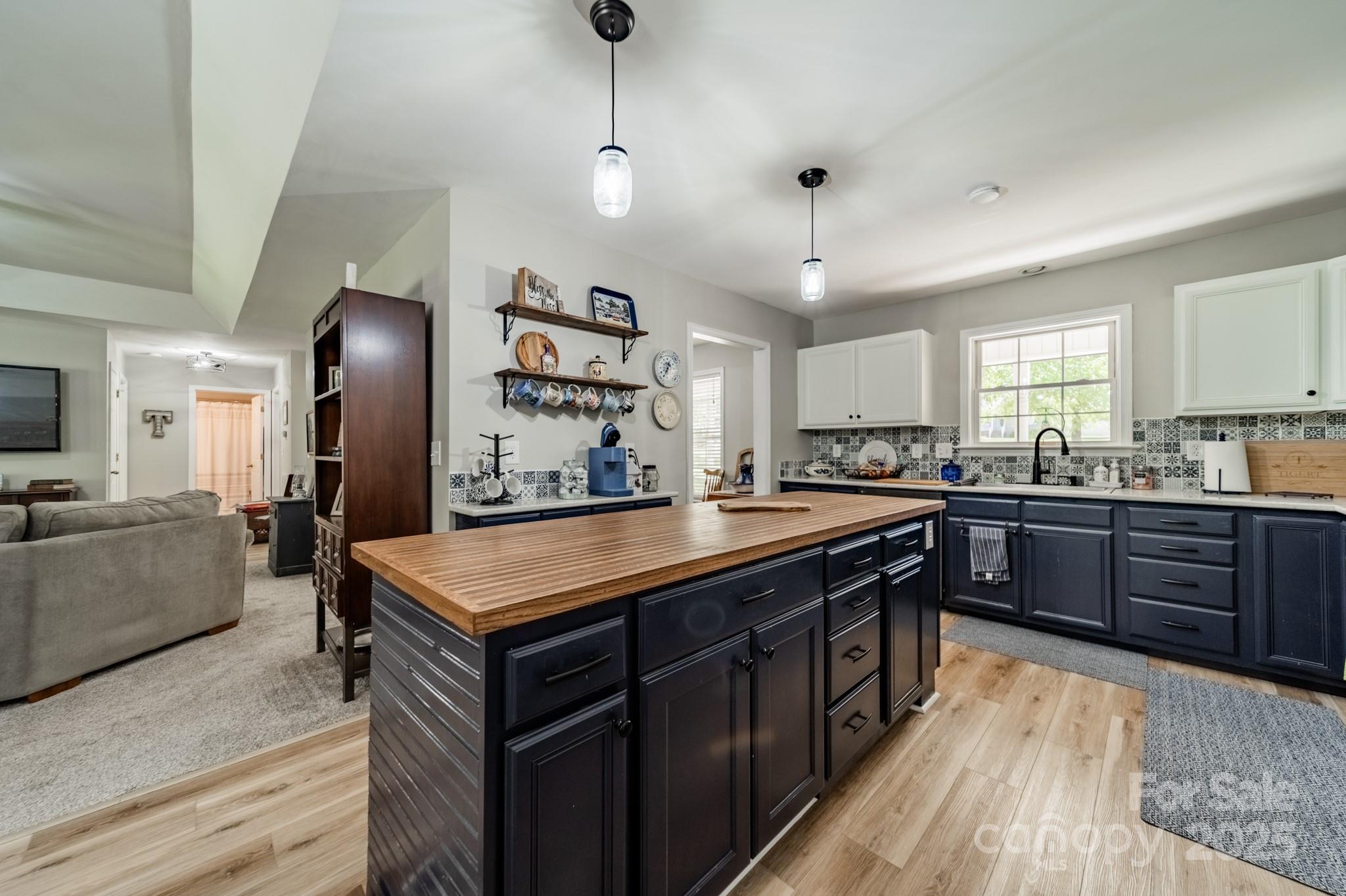 Walden Glen - Residential