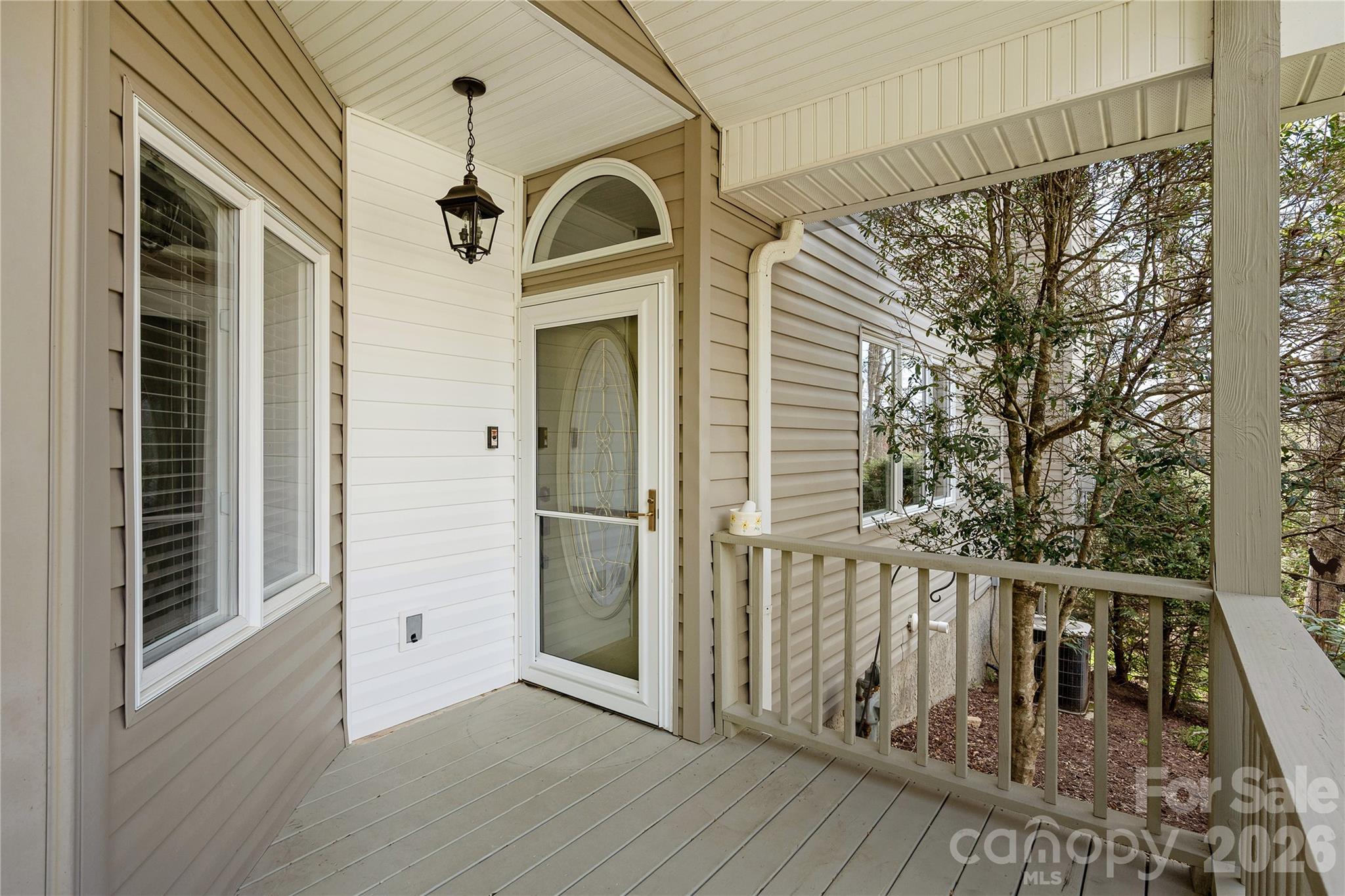 2115 Cumming Woods Court