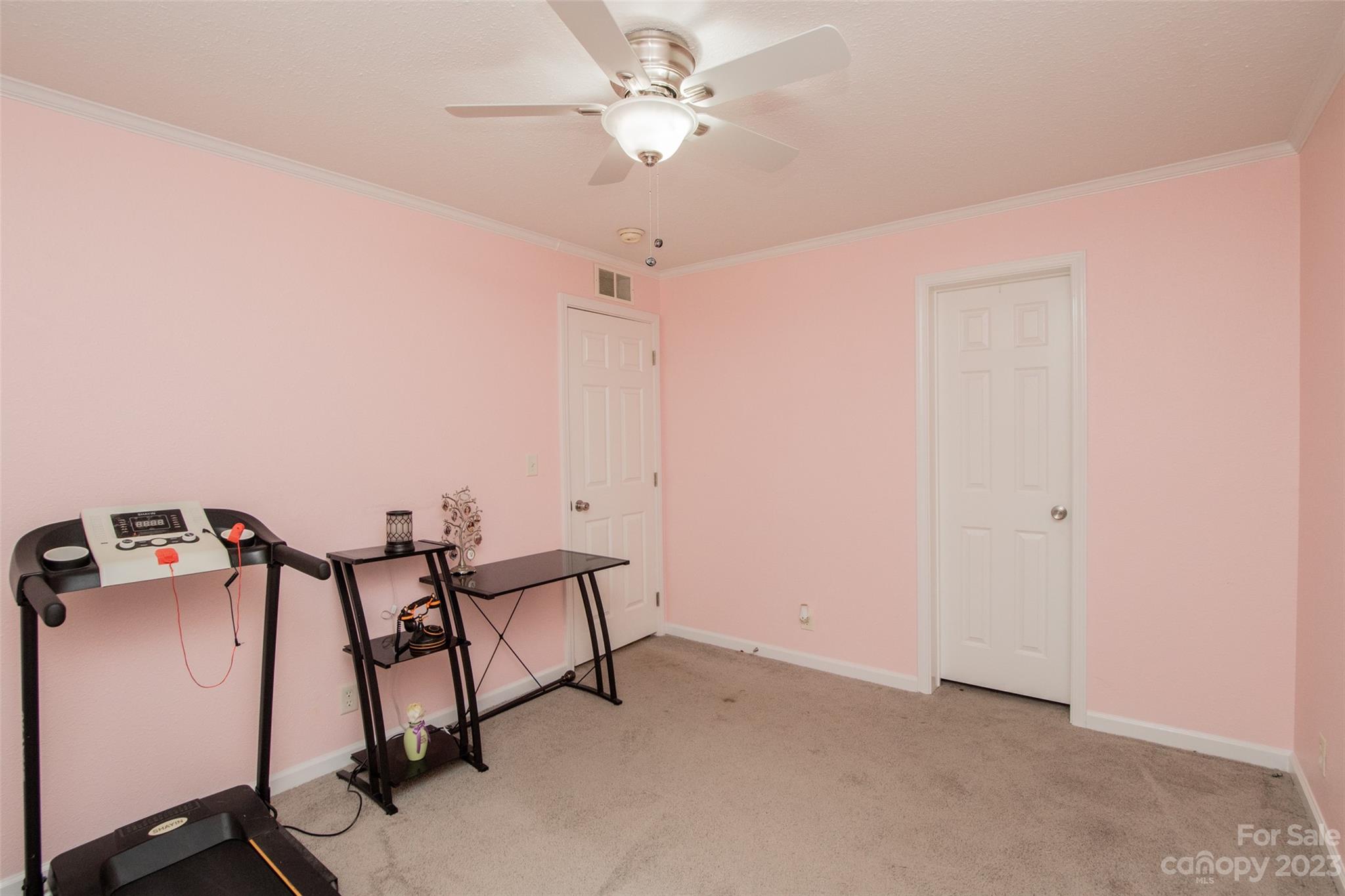 Wolf Meadow Acres - Residential