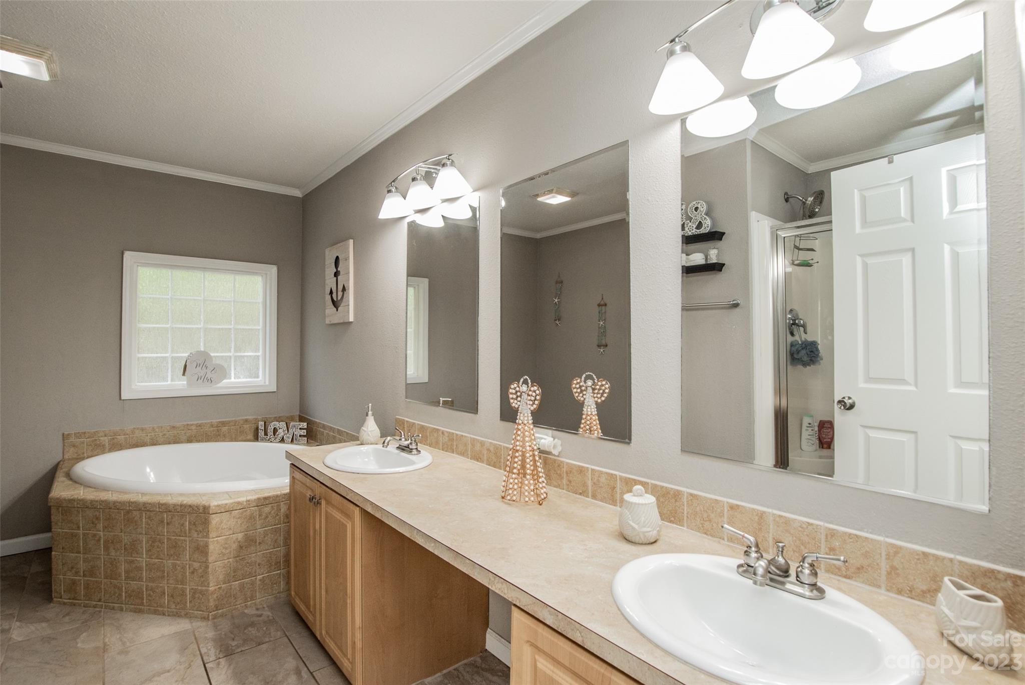 Wolf Meadow Acres - Residential