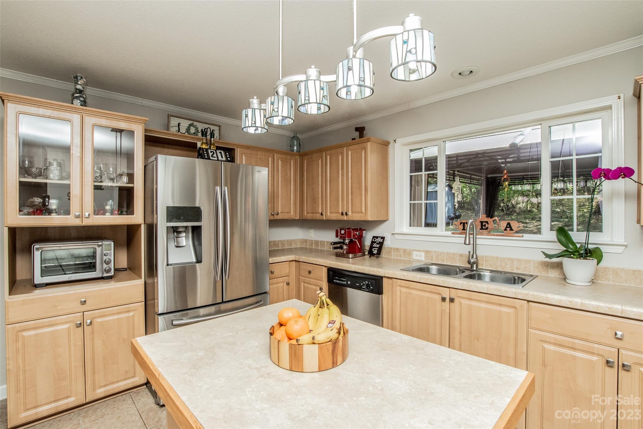 Wolf Meadow Acres - Residential